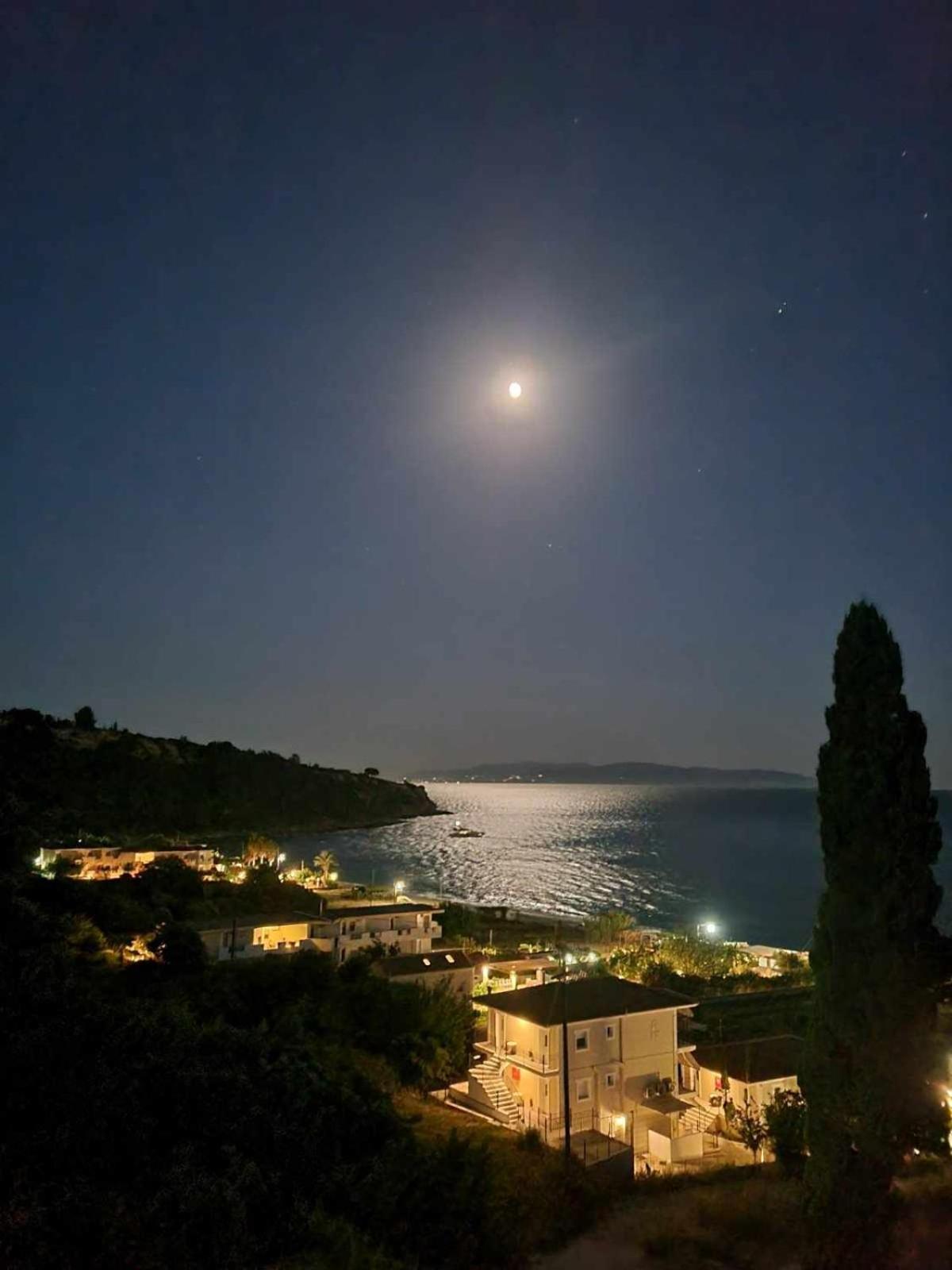 Miloni Studios Lourdata  Buitenkant foto